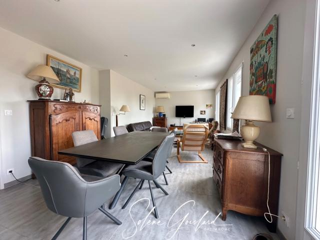 Maison vie de plain pied, bourg, 3 chambres, au calme