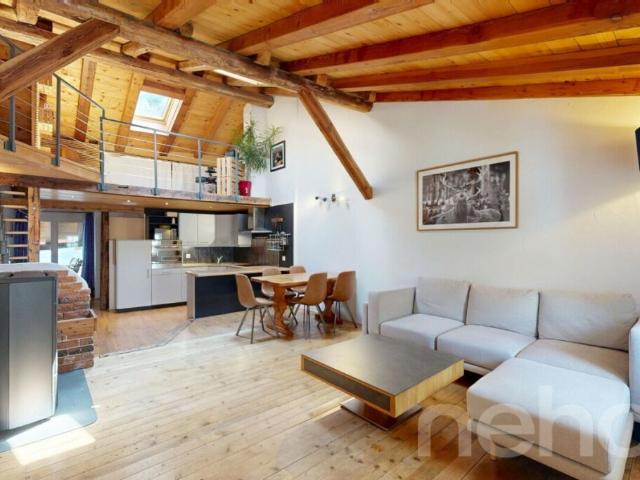 Maison villageoise à Martigny Bourg ? duplex + studio