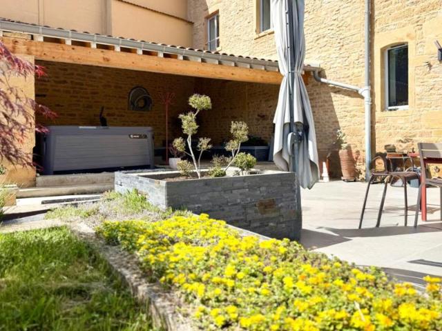 Maison Ville sur Jarnioux 230m²