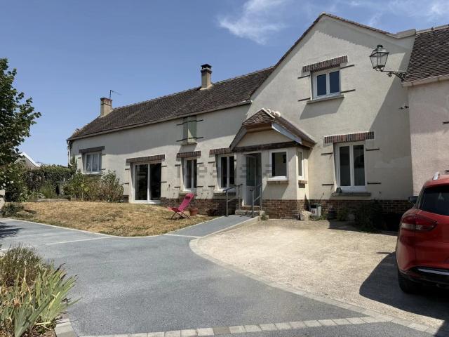 Maison, Villeblevin