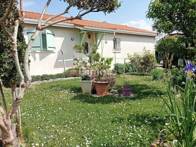 Maison, Villecomtal sur Arros