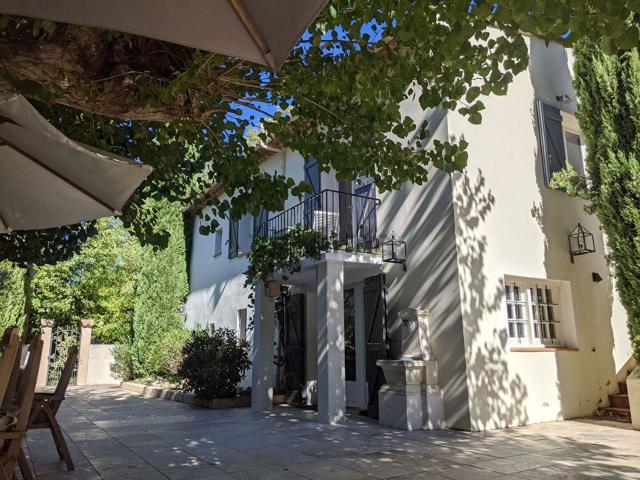 Maison, Villecroze