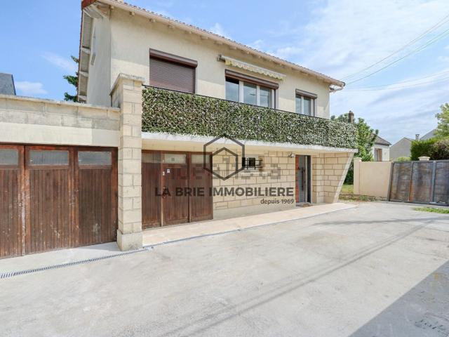 Maison, Villecresnes