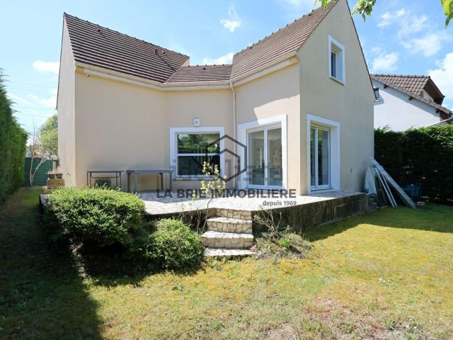 Maison, Villecresnes