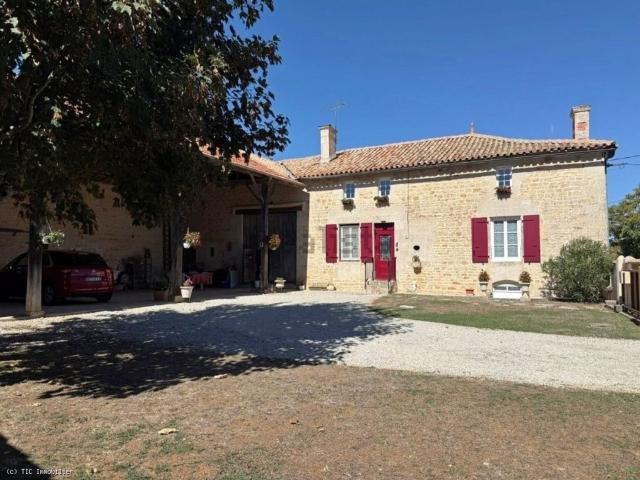 Maison, Villefagnan