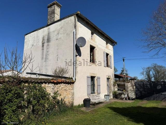 Maison, Villefagnan