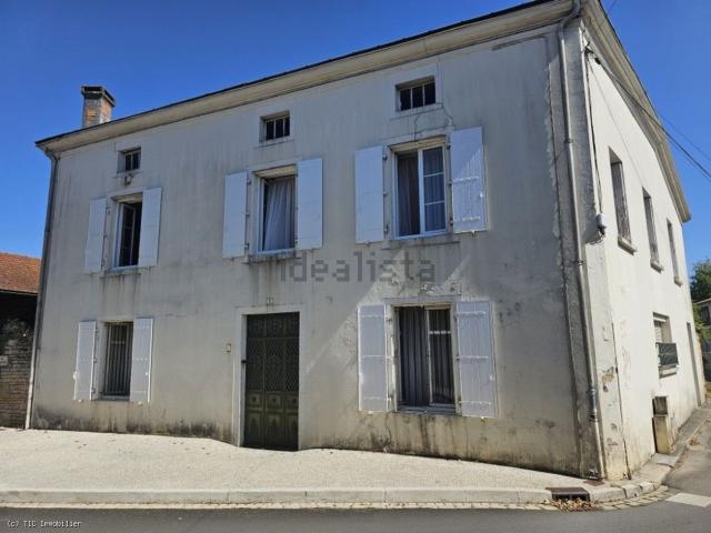 Maison, Villefagnan
