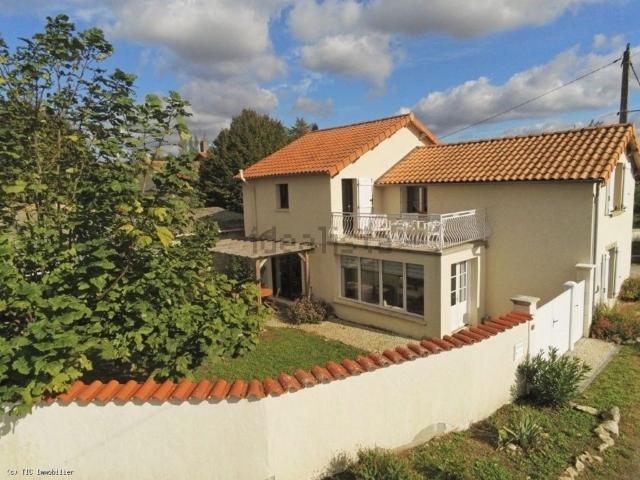 Maison, Villefagnan