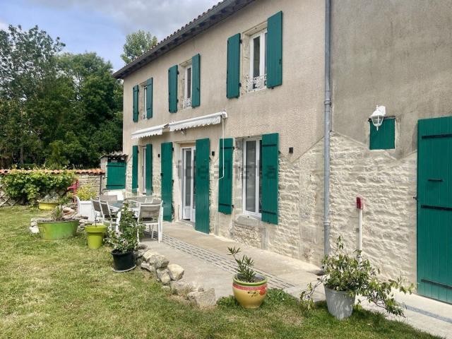 Maison, Villefollet