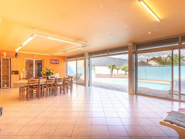 Maison Villefranche Sur Cher 11 pièces 320 m2