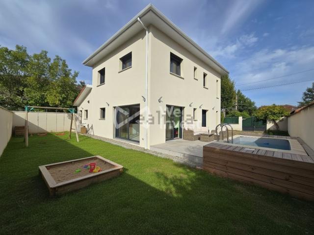 Maison, Villefranche sur Saône