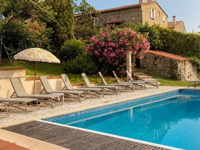 Maison, Villelongue dels Monts