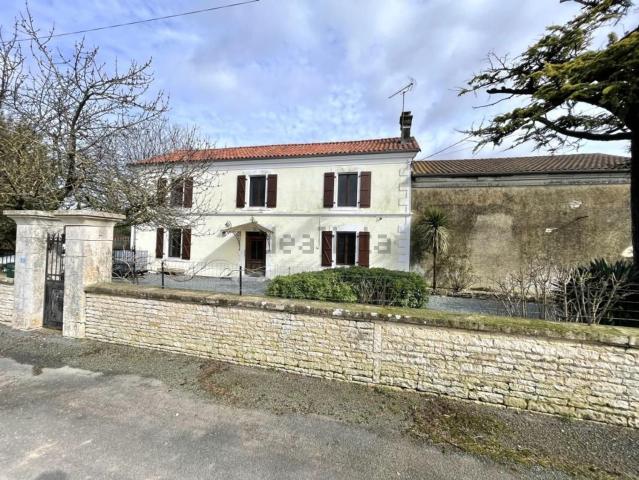Maison, Villemain