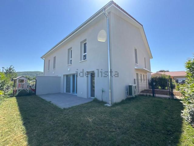 Maison, Villemoirieu