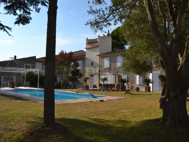 Maison, Villemoustaussou