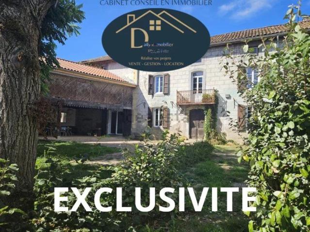 Maison, Villeneuve de Rivière
