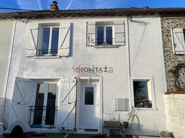 Maison, Villeneuve la Lionne