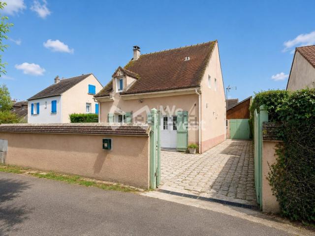 Maison, Villeneuve le Comte