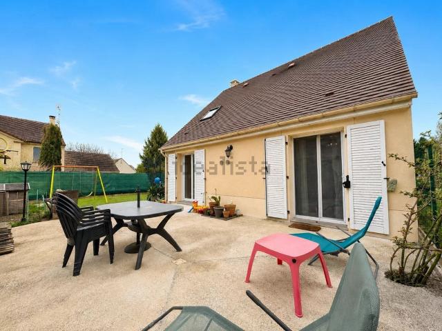 Maison, Villeneuve le Comte