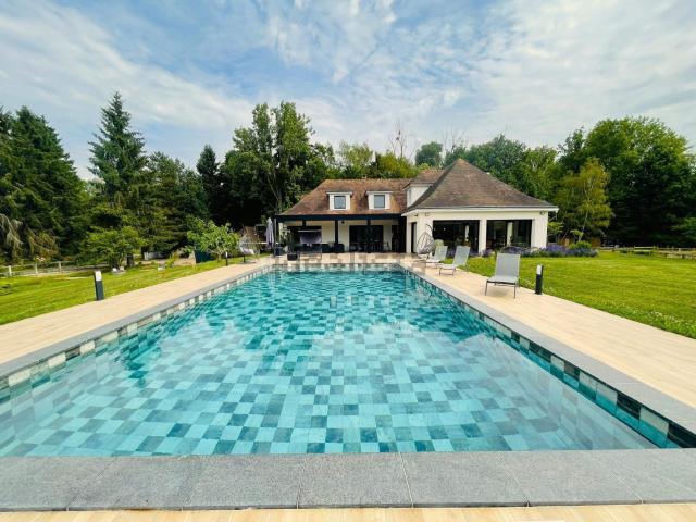 Maison, Villeneuve le Comte