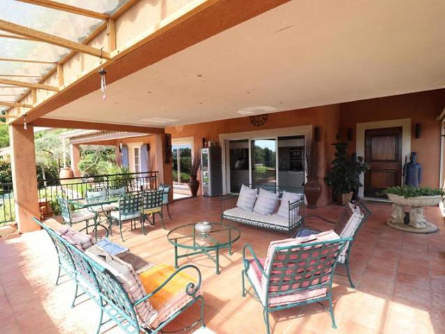 Maison Villeneuve Les Avignon 5 pièce s 221 m2