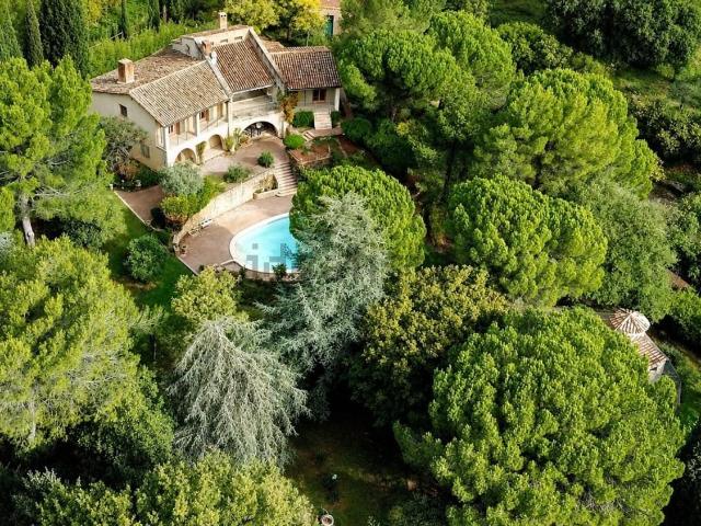 Maison, Villeneuve lès Avignon