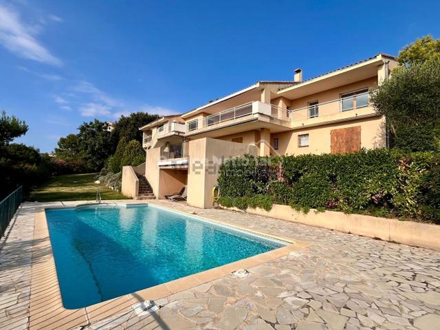 Maison, Villeneuve lès Avignon