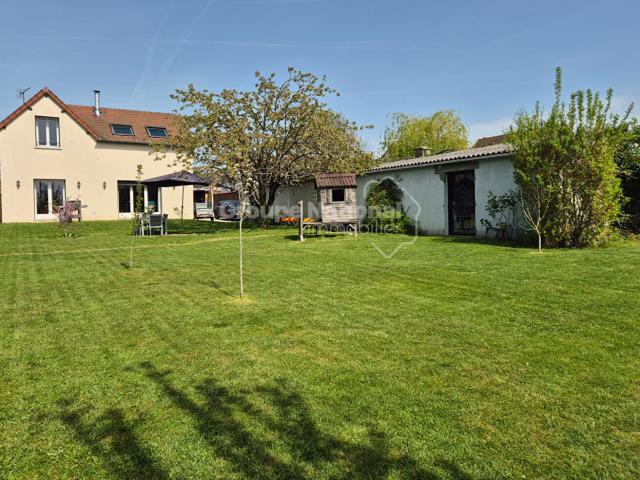 Maison Villeneuve Les Sablons 9 pièce s 167.38 m2