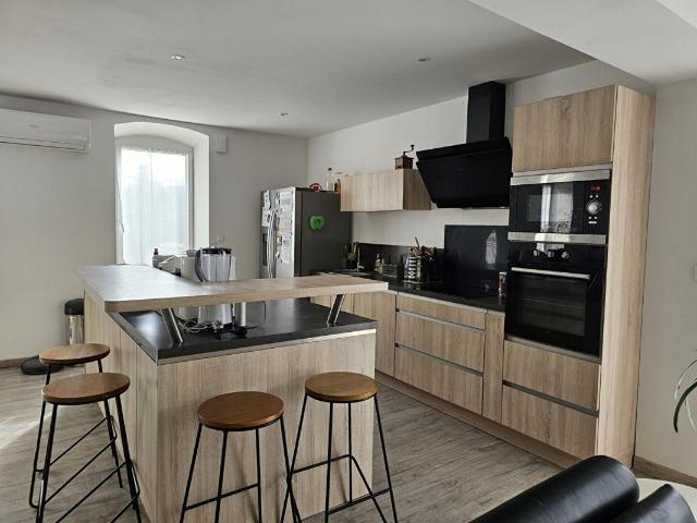 Maison Villeneuve Minervois 7 pièce s 165 m2