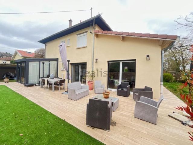 Maison, Villieu Loyes Mollon