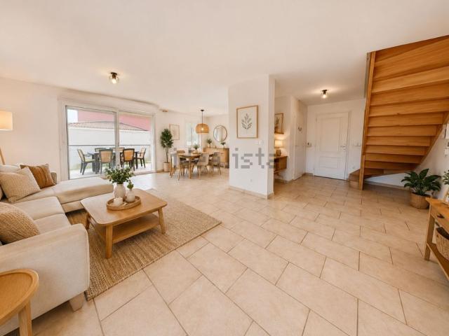 Maison, Villieu Loyes Mollon