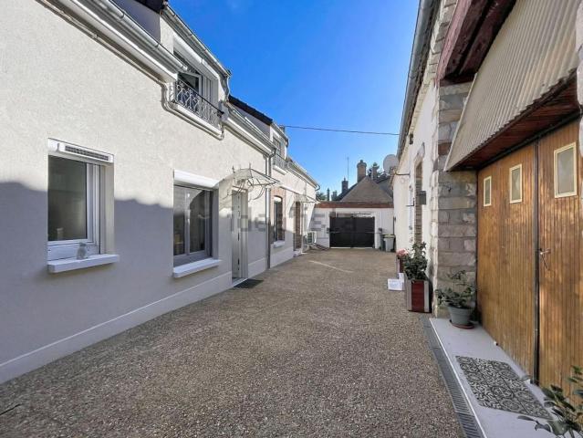 Maison, Vinneuf