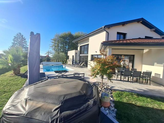 Maison, Viriat