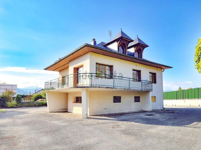 Maison, Virignin