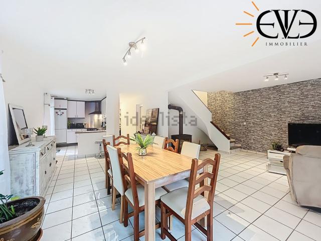 Maison, Viry