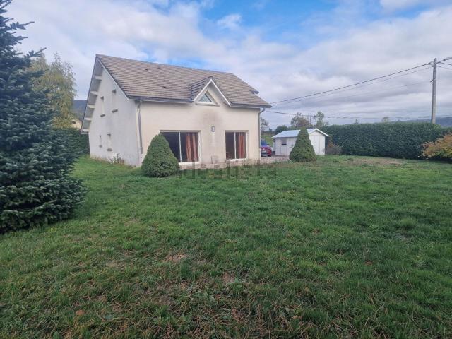 Maison, Viry