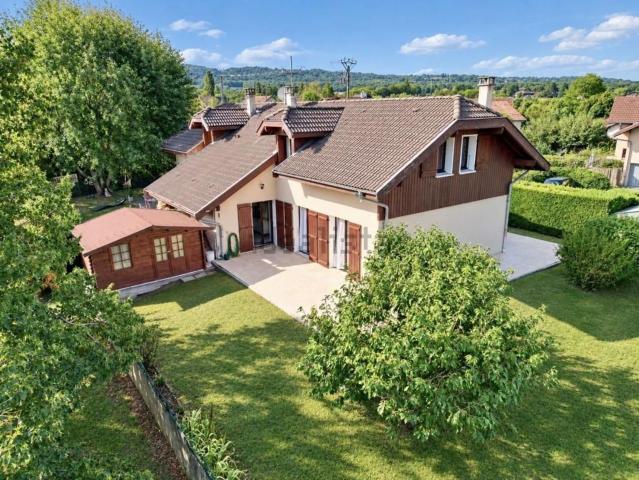 Maison, Viry