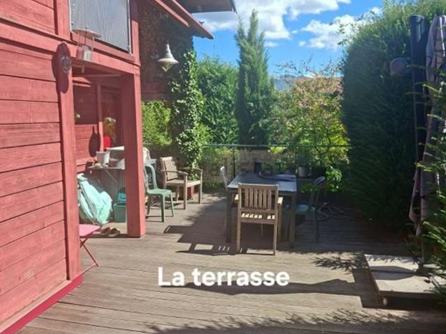 Maison, Viry