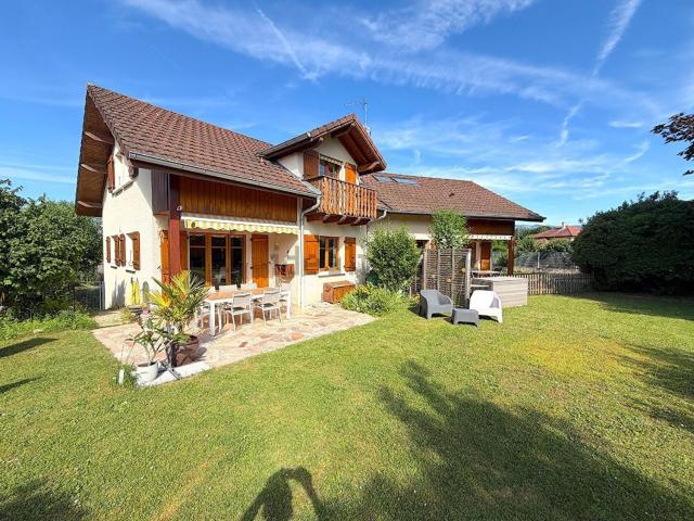 Maison, Viry
