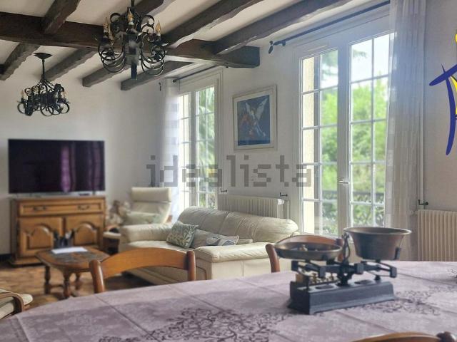 Maison, Viry Châtillon