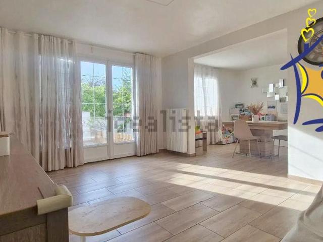 Maison, Viry Châtillon