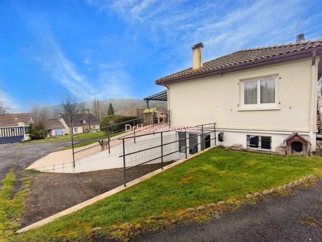 Maison vue montagnes et appartement indépendant