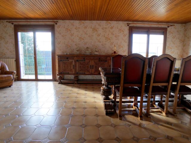 Maison vue dégagée 7 chambres 183 m2