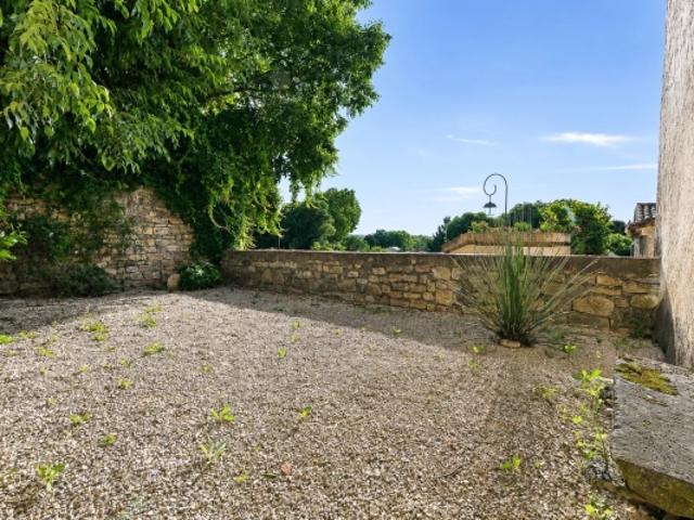 Maison XIXe de 164 m² au cœur d'un village prisé, à 4 km d'Uzès