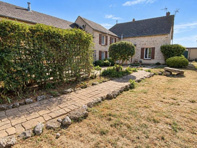 Maison, Ymonville