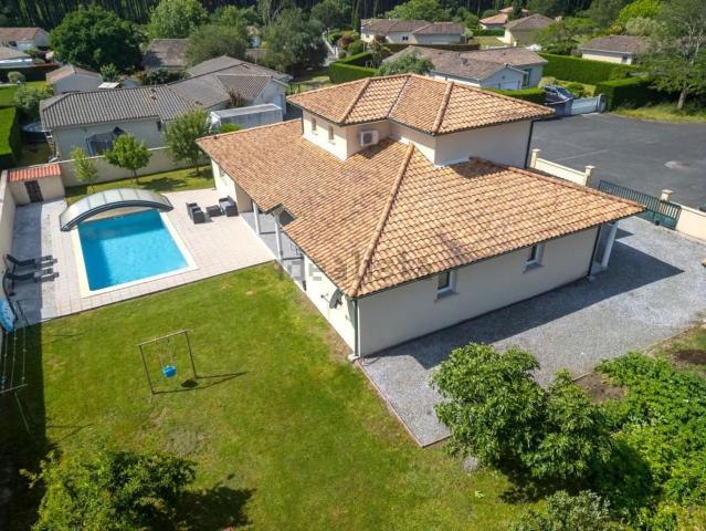 Maison, Ychoux