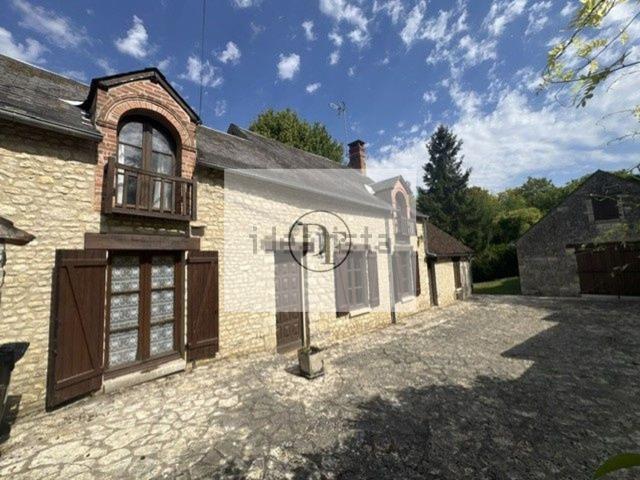 Maison, Yèvre la Ville