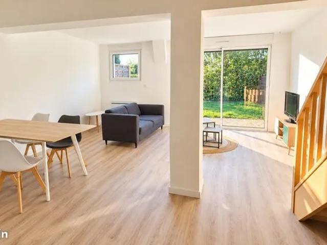 Maison/appartement mitoyen 4 pièces, terrasse, jardin et parking