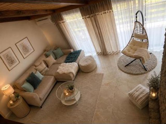 Maisonettwohnung 221m2 mit Garten, Kamin, Garage