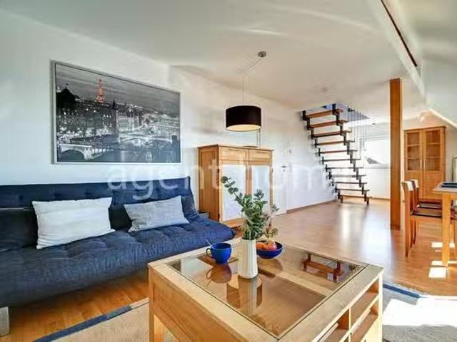 MAISONETTE MIT AUSBLICK